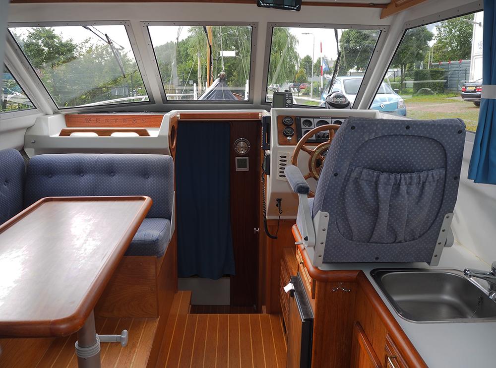Stuurhuis, Accommodatie